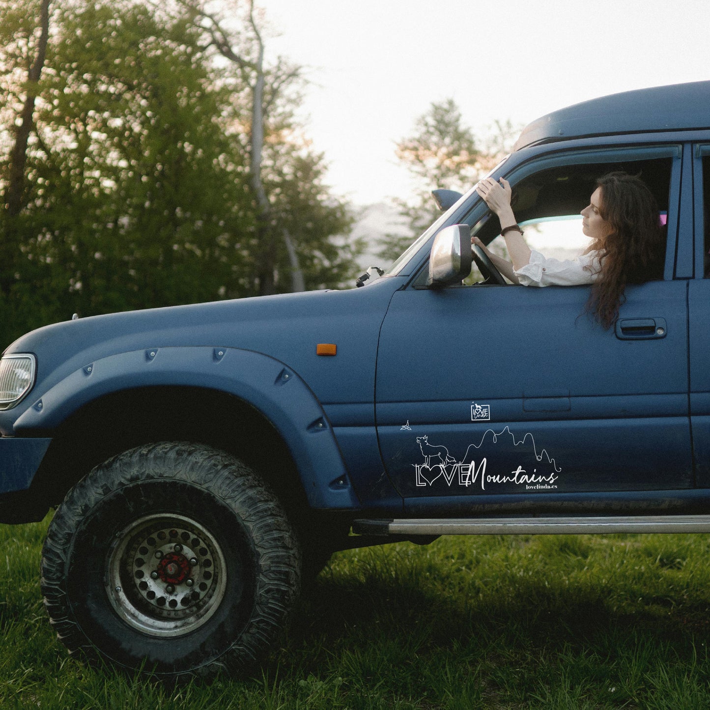 Vinilo para coche LOVE MOUNTAINS